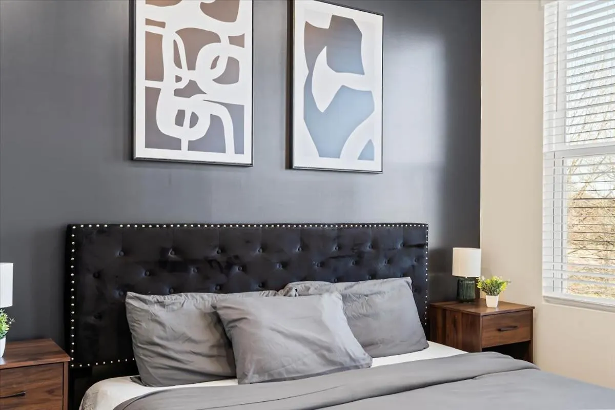 Dom wakacyjny Willa Luxurious King 3Br Townhouse Mins To Uptown Clt! Charlotte