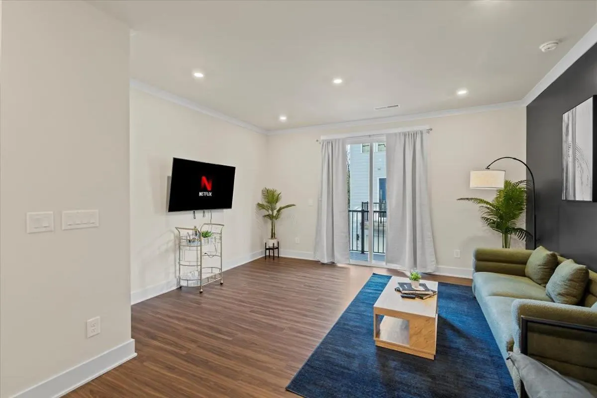 Dom wakacyjny Willa Luxurious King 3Br Townhouse Mins To Uptown Clt! Charlotte